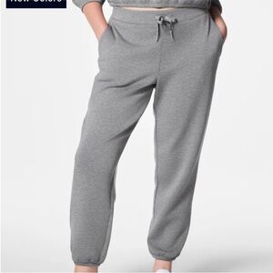 Spanx AirEssentials Joggers in Medium Heather Gray